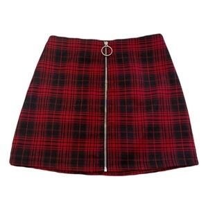 Forever 21 Red & Black Plaid Mini Skirt with O-Ring Zipper - Size Medium